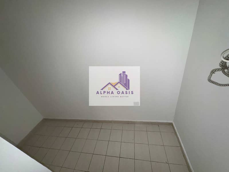 4 f28cd777-e448-45e1-90a7-67ce6500cf28. jpg