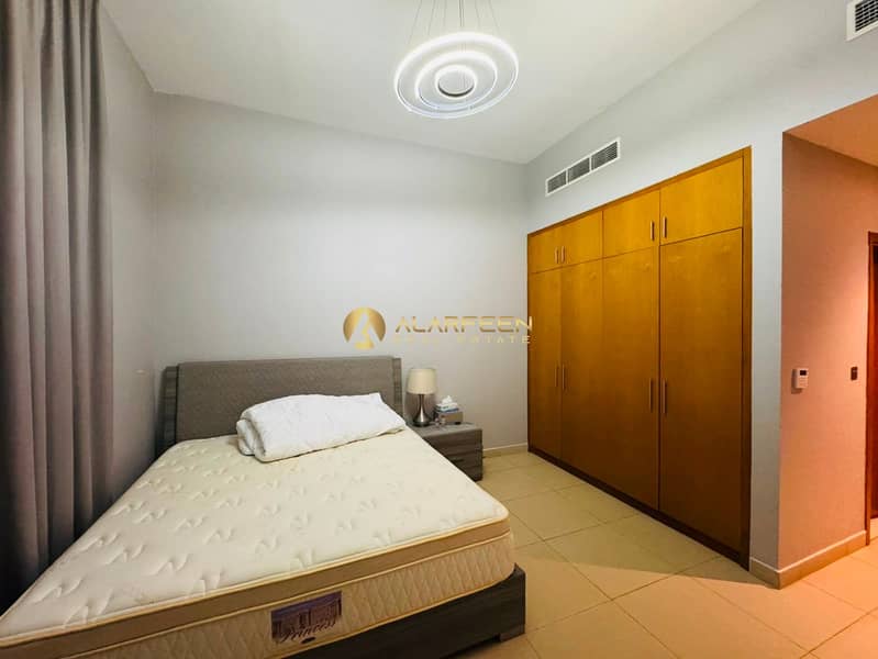 4 ec11136f-eec9-4a1d-b4d7-ab0a051fb752. jpg