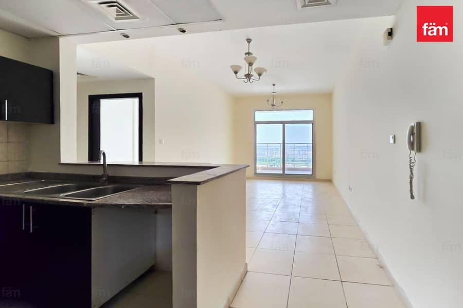 1 Bedroom | Vacant | Open View 1 Bedroom | Vacant | Open View