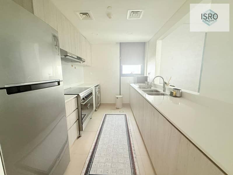 2 aed6e827-32e3-416f-9e6c-74b7984e9b23. jpg