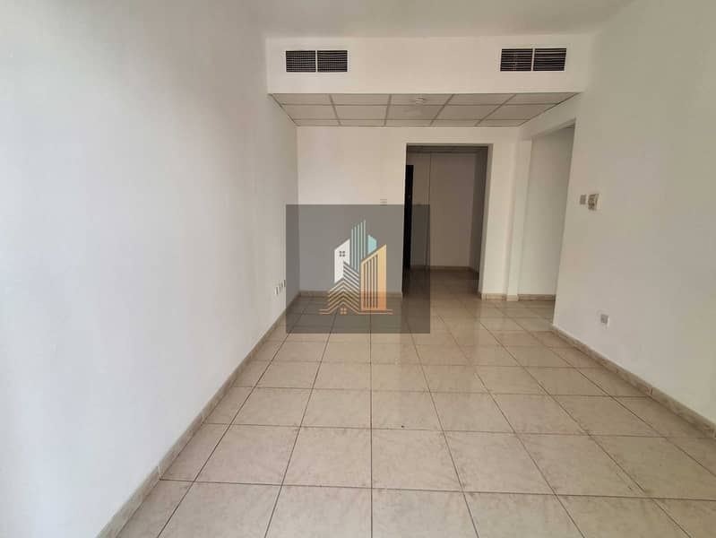 3 57823. jpg