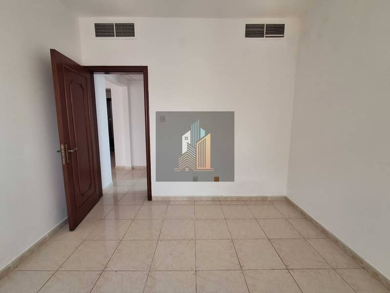 5 57812. jpg