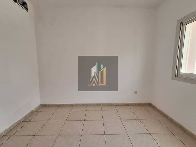 8 57808. jpg
