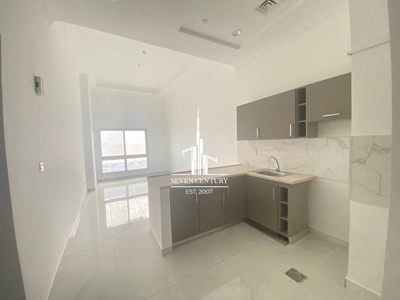 1 BR + Study Room | Open Kitchen | Bright Layout 1 BR + Study Room | Open Kitchen | Bright Layout