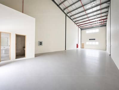 Warehouse zum zur Miete in Dubai Investments Park (DIP), Dubai - Lagerhalle in Dubai Investments Park (DIP), 170000 AED - 15832986