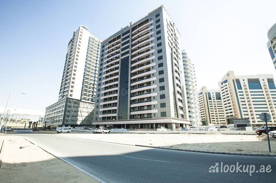 Dubai Sport City Large 1 bedroom with balcony with villa and community view rent 39k by 12 cheqs