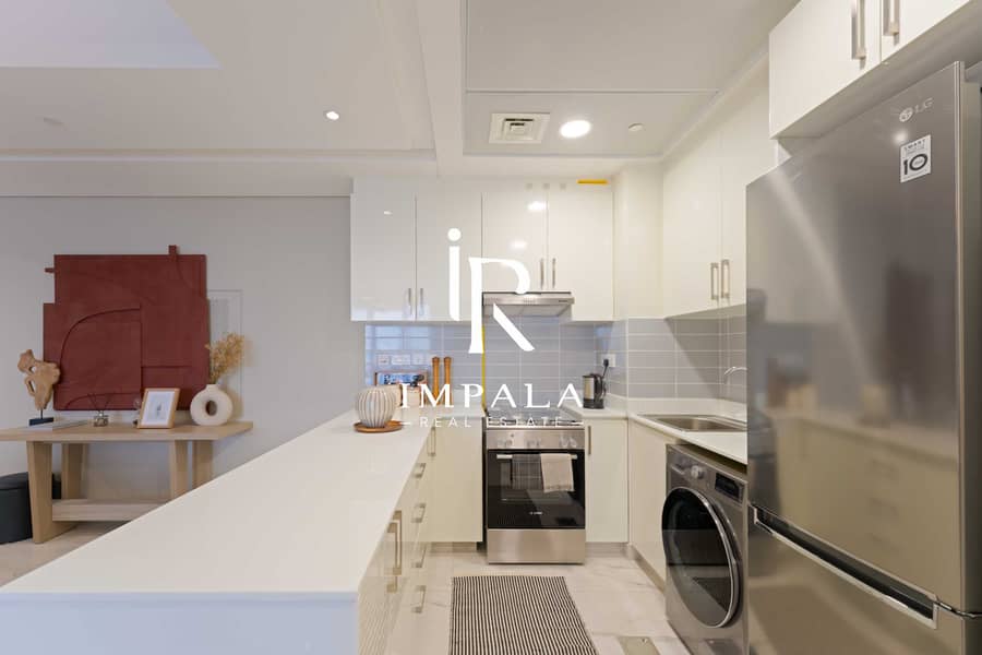 15 Leaf Tower-3BR-Primary-13. JPG