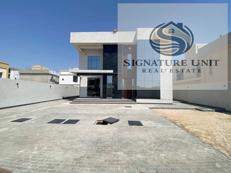 Luxury 4-BR Villa with Majlis & Maid's Room Luxury 4-BR Villa with Majlis & Maid's Room