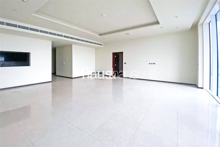 Stunning pool | Open kitchen | Amazing Amenities Stunning pool | Open kitchen | Amazing Amenities