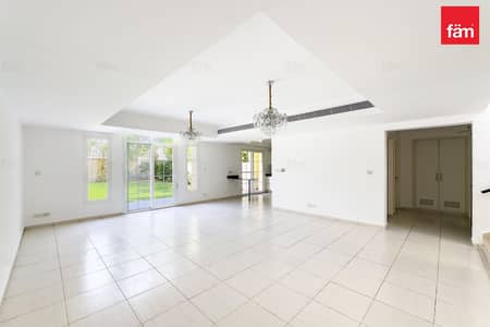 3 Bedroom Villa for Rent in The Springs, Dubai - Lake View | Upgraded | Vacant | Spacious