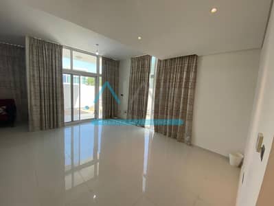 6 Bedroom Villa for Rent in DAMAC Hills 2 (Akoya by DAMAC), Dubai - 01db382a-fdd0-4ac2-9ded-59a4b48f0c15. jpg