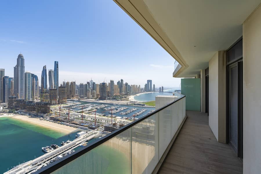 Waterfront Living | Modern Elegance | Sea Views Waterfront Living | Modern Elegance | Sea Views