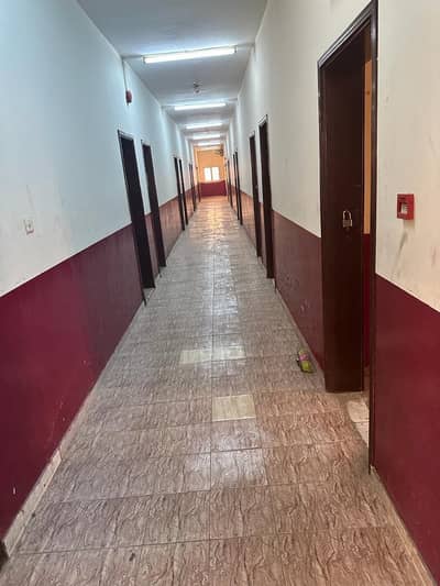 Labour Camp for Rent in Al Sajaa Industrial, Sharjah - 3edb5d48-99ff-462c-8551-e3bd79f13a0d. jpg Labour Camp for Rent in Al Sajaa Industrial, Sharjah - 3edb5d48-99ff-462c-8551-e3bd79f13a0d. jpg