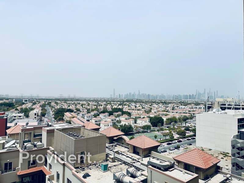 Move-in Ready | Huge Apartment | Prime Location Move-in Ready | Huge Apartment | Prime Location