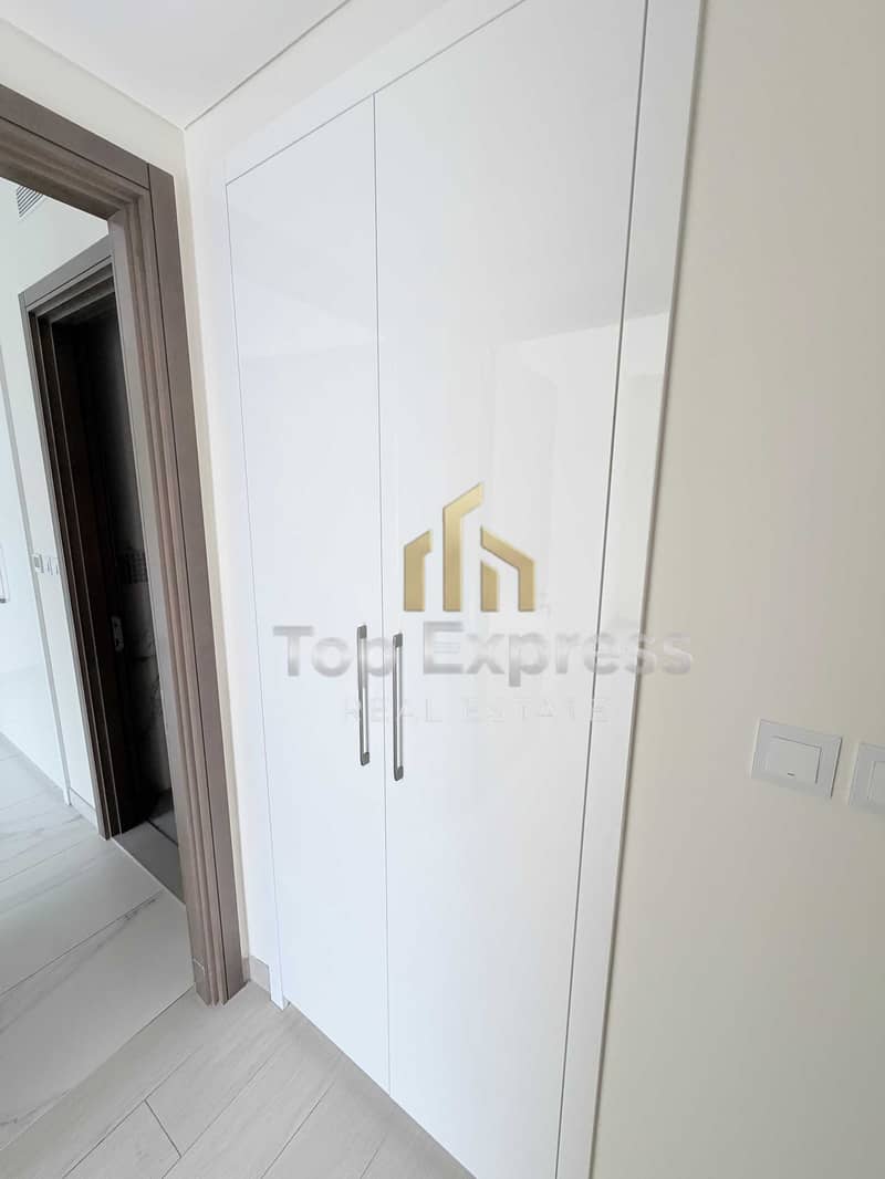 16 tempImageE024Ss. jpg