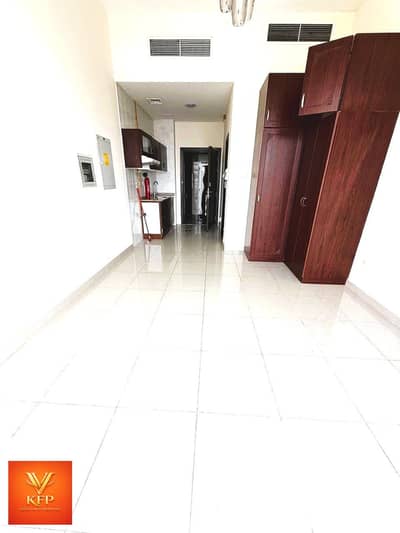 Studio zum zur Miete in Deira, Dubai - WhatsApp Image 2026-07-15 at 12.35. 36 (2). jpeg Studio zum zur Miete in Deira, Dubai - WhatsApp Image 2026-07-15 at 12.35. 36 (2). jpeg