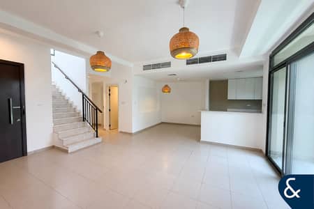 3 habitaciones Townhouse para en Alquiler en Town Square, Dubai - Casa adosada en Town Square,Safi Townhouses, 3 dormitorios, 165000 AED - 15774983 3 habitaciones Townhouse para en Alquiler en Town Square, Dubai - Casa adosada en Town Square,Safi Townhouses, 3 dormitorios, 165000 AED - 15774983