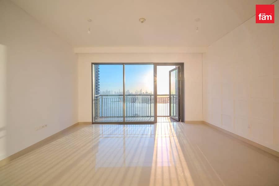 Big Layout | Water View | Vacant | High Floor Big Layout | Water View | Vacant | High Floor