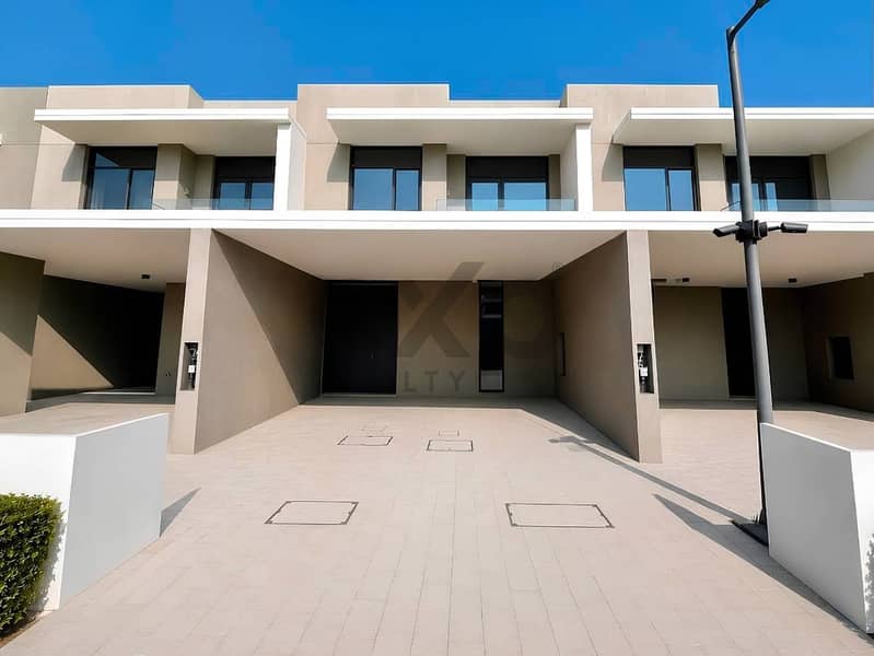 Landscaped | Close to pool | Ideal location Landscaped | Close to pool | Ideal location