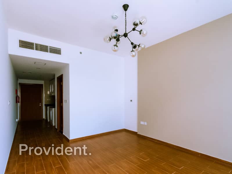 Apartamento en Jumeirah Village Triangle (JVT),JVT District 2,Al Jawhara Tower, 42000 AED - 15838310 Apartamento en Jumeirah Village Triangle (JVT),JVT District 2,Al Jawhara Tower, 42000 AED - 15838310