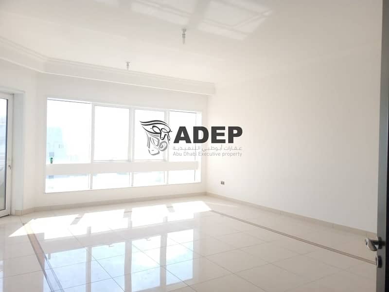 Amazing 2 BHK apt with Parking Amazing 2 BHK apt with Parking