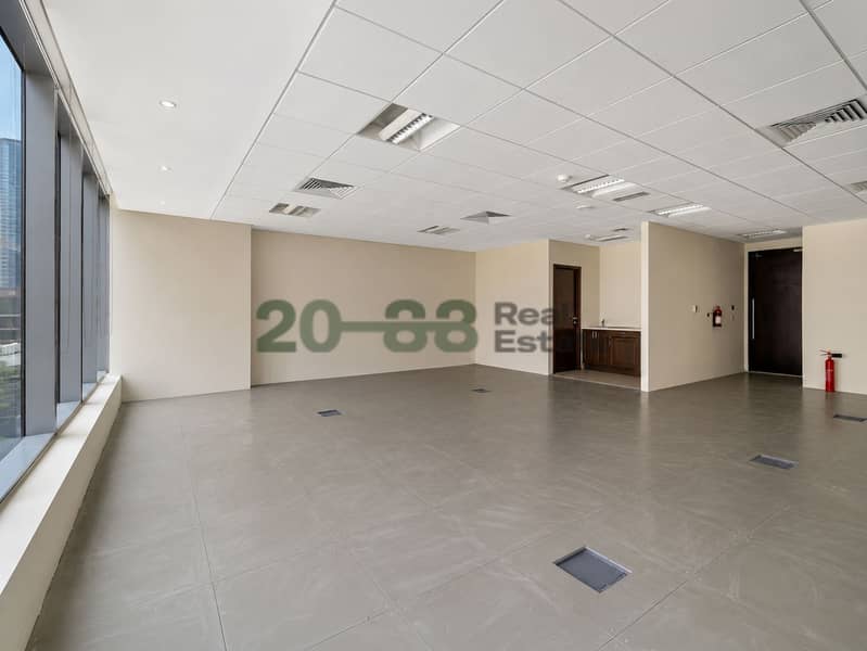 4 Office2. jpg