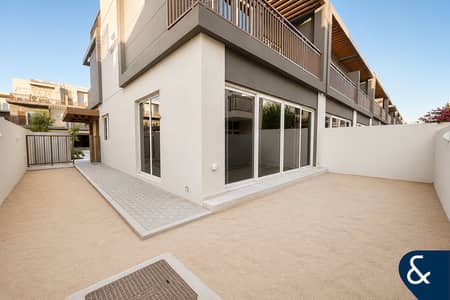 4 Schlafzimmer Villa zum zum Verkauf in DAMAC Hills 2 (Akoya by DAMAC), Dubai - Villa in DAMAC Hills 2 (Akoya by DAMAC),Verona, 4 schlafzimmer, 2150000 AED - 15837977 4 Schlafzimmer Villa zum zum Verkauf in DAMAC Hills 2 (Akoya by DAMAC), Dubai - Villa in DAMAC Hills 2 (Akoya by DAMAC),Verona, 4 schlafzimmer, 2150000 AED - 15837977