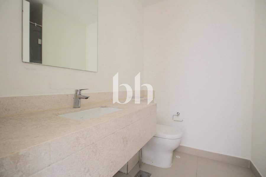9 Image 0