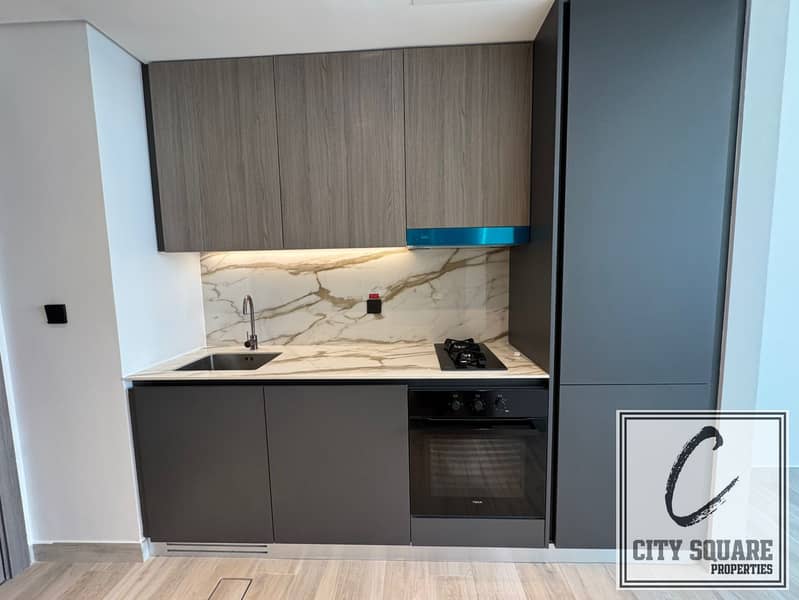 7 kitchen. jpeg