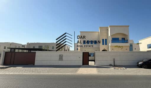 5 Camere Villa in Vendita a Hoshi, Sharjah - WhatsApp Image 2026-07-14 at 8.13. 47 PM. jpeg 5 Camere Villa in Vendita a Hoshi, Sharjah - WhatsApp Image 2026-07-14 at 8.13. 47 PM. jpeg