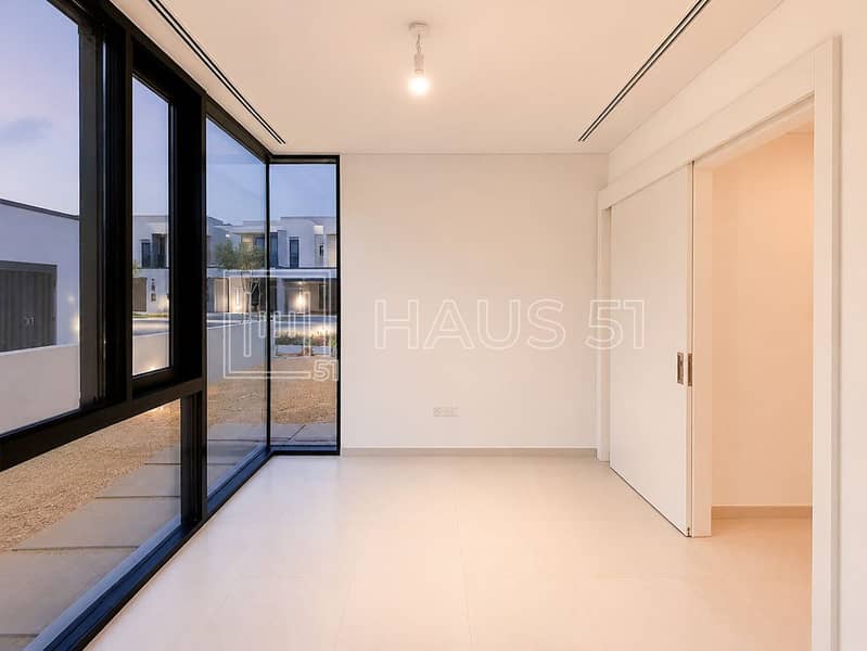 2 jebel Ali Village Town House-7. jpg