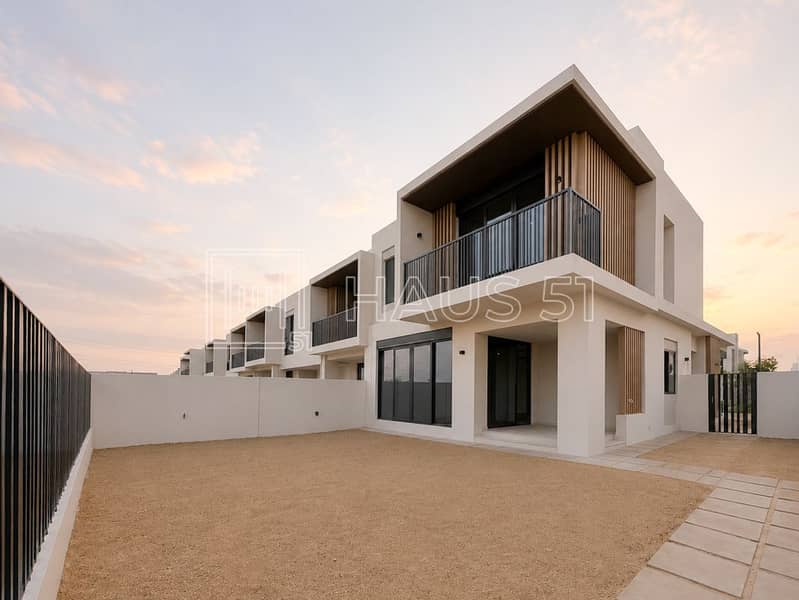 11 jebel Ali Village Town House-2. jpg