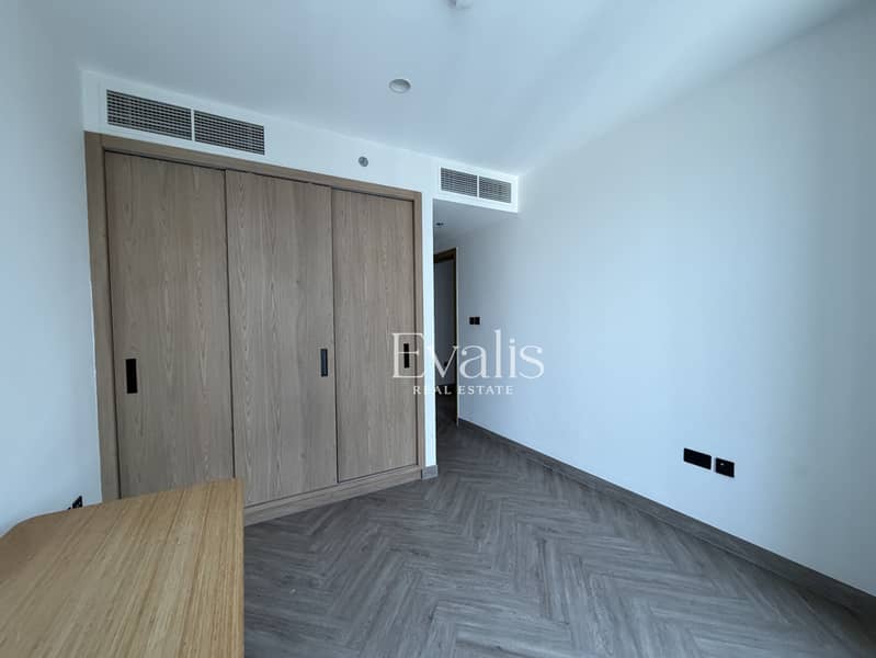6 Untitled design (12). jpg
