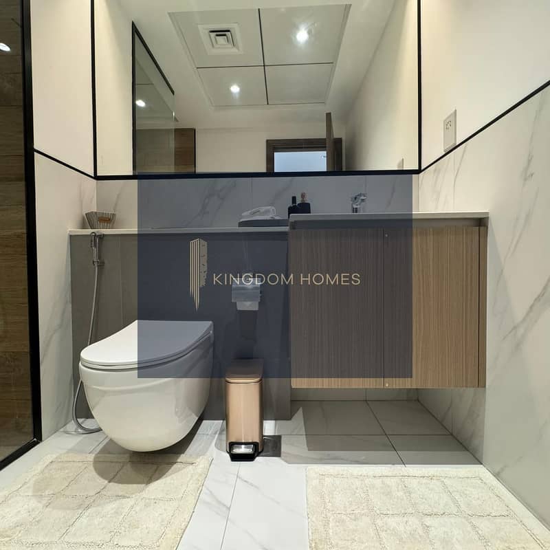 3 08_Bathroom-2. jpg