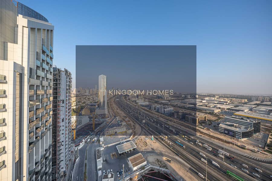29 33_Downtown_Highway_View. jpg