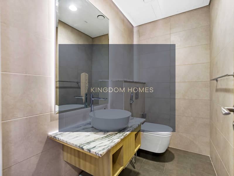 24 30_Bathroom_REP08423. JPG