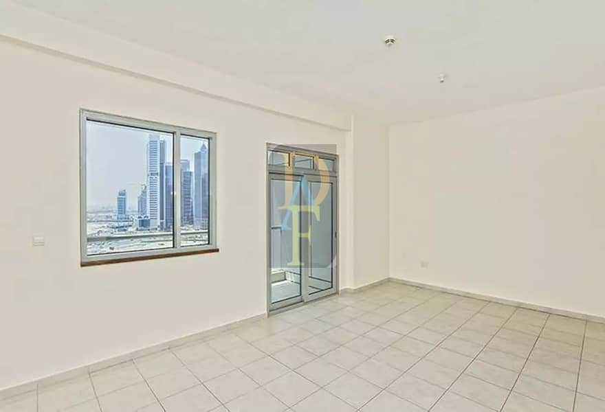 4 BALCONY. webp