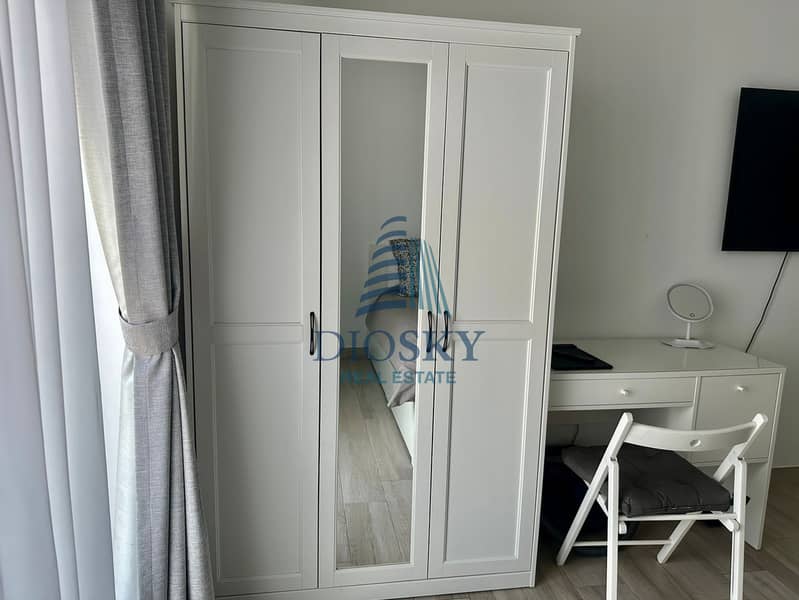 7 Image 7