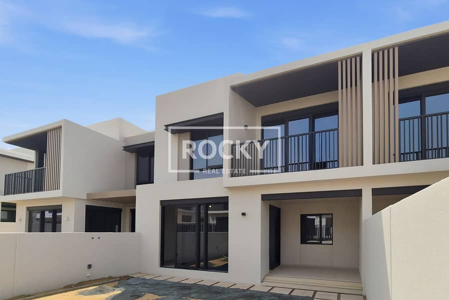 21 Jebel Ali-6. jpg
