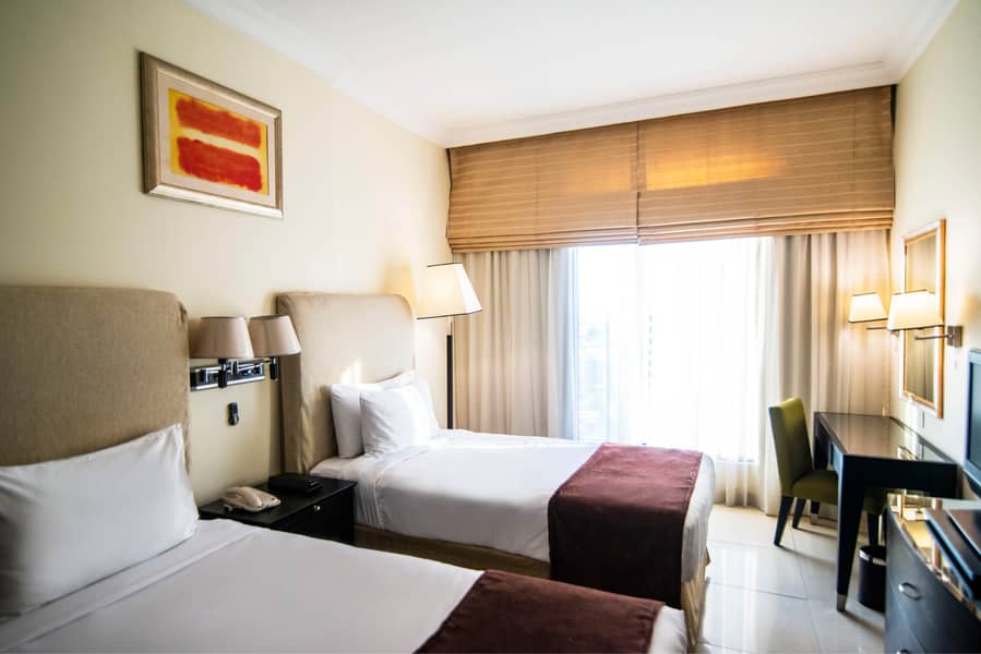 4 MERCURE DUBAI TWIN Bedroom 006. jpg