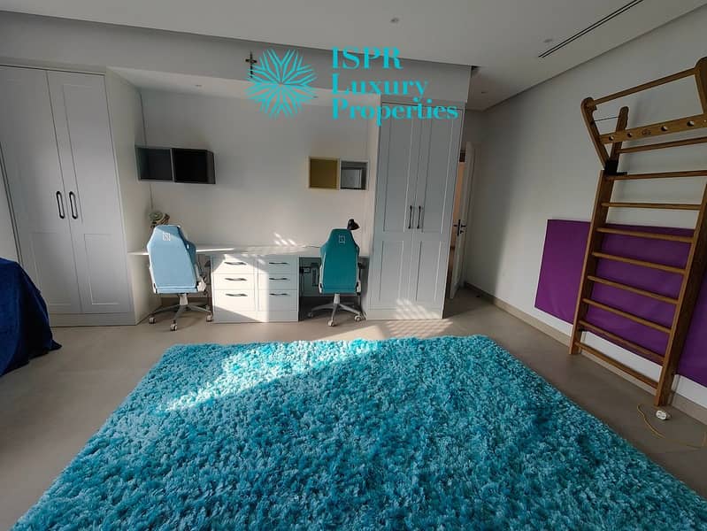 14 Bed B5. jpg