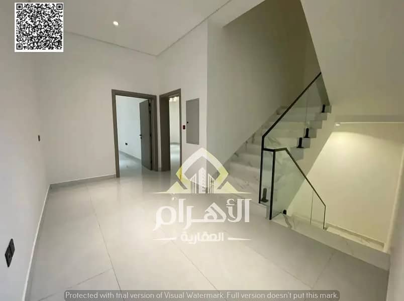 12 851807856-1066x800. webp