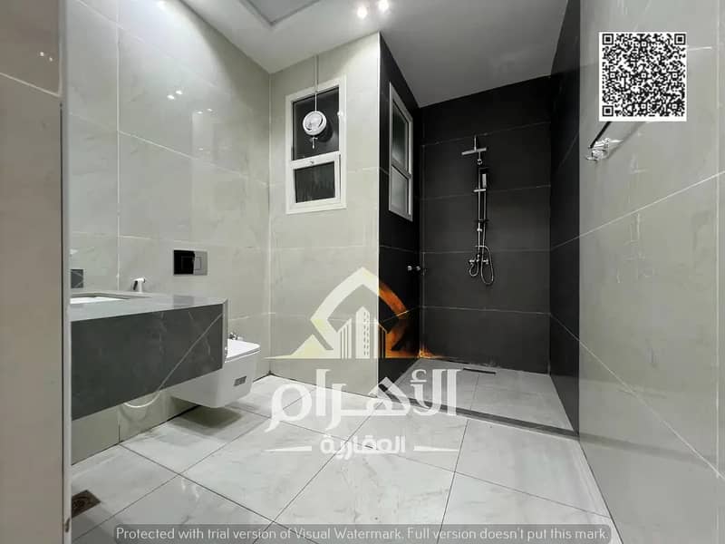 16 851853594-1066x800. webp