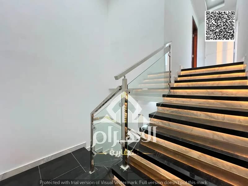 24 851853631-1066x800. webp