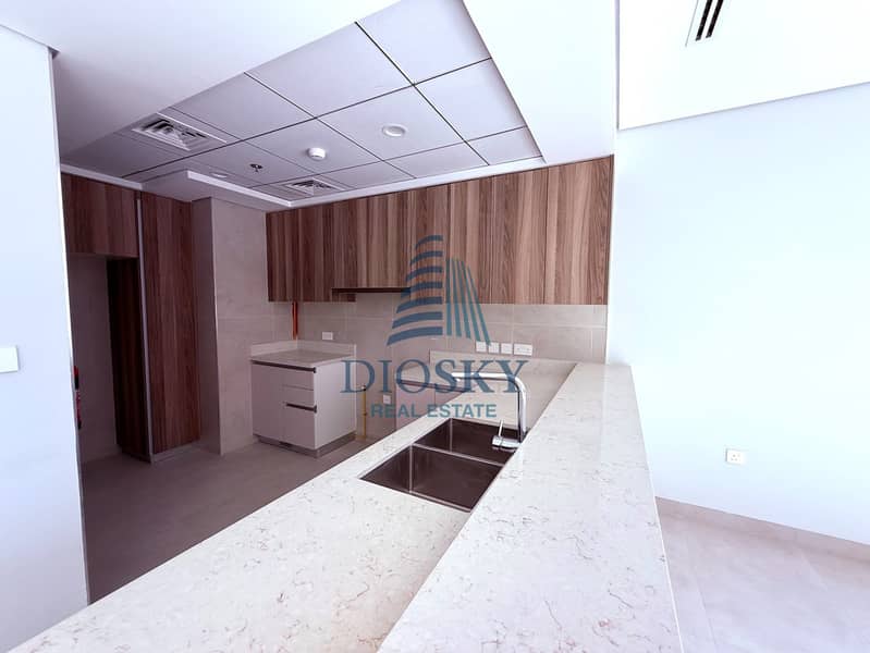 3 Image 3