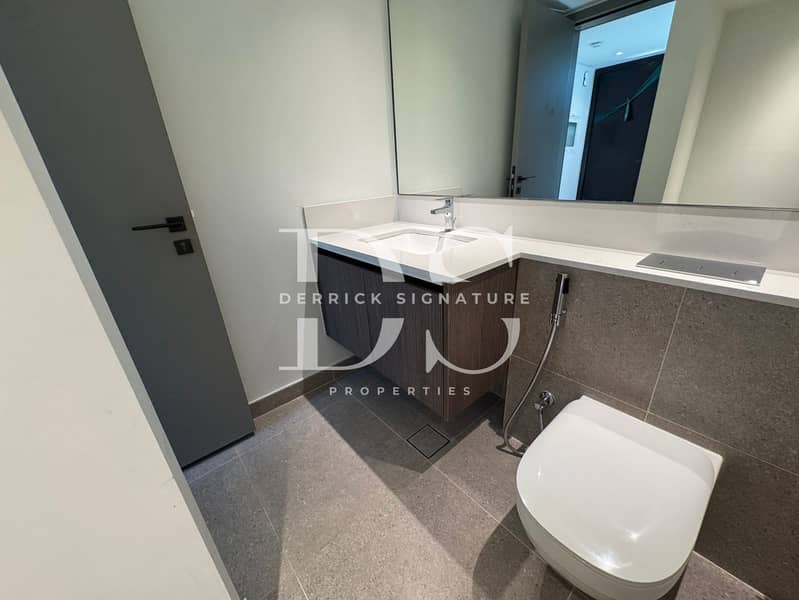 21 21_Guest_Bathroom. jpeg
