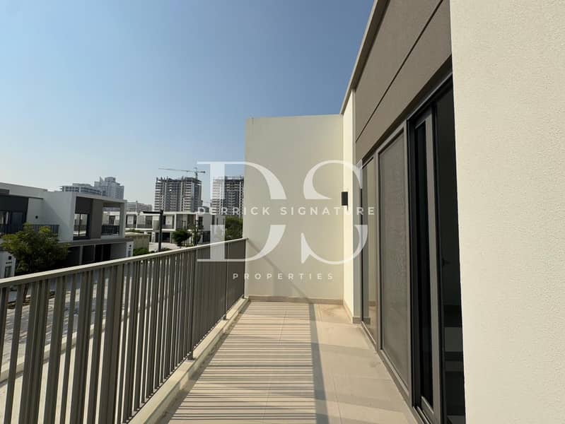 24 24_Balcony. jpeg