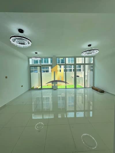 3 Bedroom Townhouse for Sale in DAMAC Hills 2 (Akoya by DAMAC), Dubai - WhatsApp Image 2026-07-14 at 18.13. 34 (2). jpeg 3 Bedroom Townhouse for Sale in DAMAC Hills 2 (Akoya by DAMAC), Dubai - WhatsApp Image 2026-07-14 at 18.13. 34 (2). jpeg