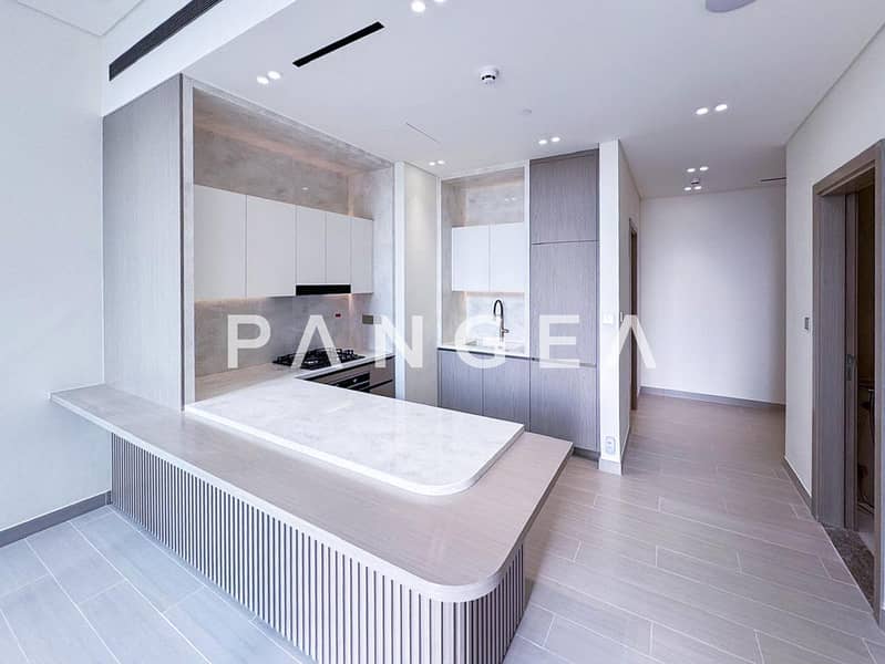 Flexible Cheque | Private Pool | High floor Flexible Cheque | Private Pool | High floor