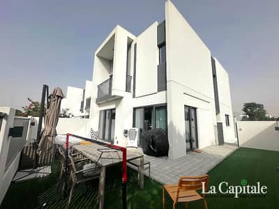 4 Schlafzimmer Townhouse zum zur Miete in Villanova, Dubai - Reihenhaus in Villanova,La Rosa,La Rosa 2, 4 schlafzimmer, 184999 AED - 15847664 4 Schlafzimmer Townhouse zum zur Miete in Villanova, Dubai - Reihenhaus in Villanova,La Rosa,La Rosa 2, 4 schlafzimmer, 184999 AED - 15847664